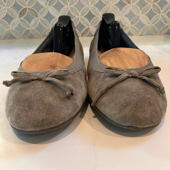 Vionic Matira Womens Size 8.5 Shoes Taupe Suede Bow Slip on Comfort Ballet Flats - Picture 5 of 12